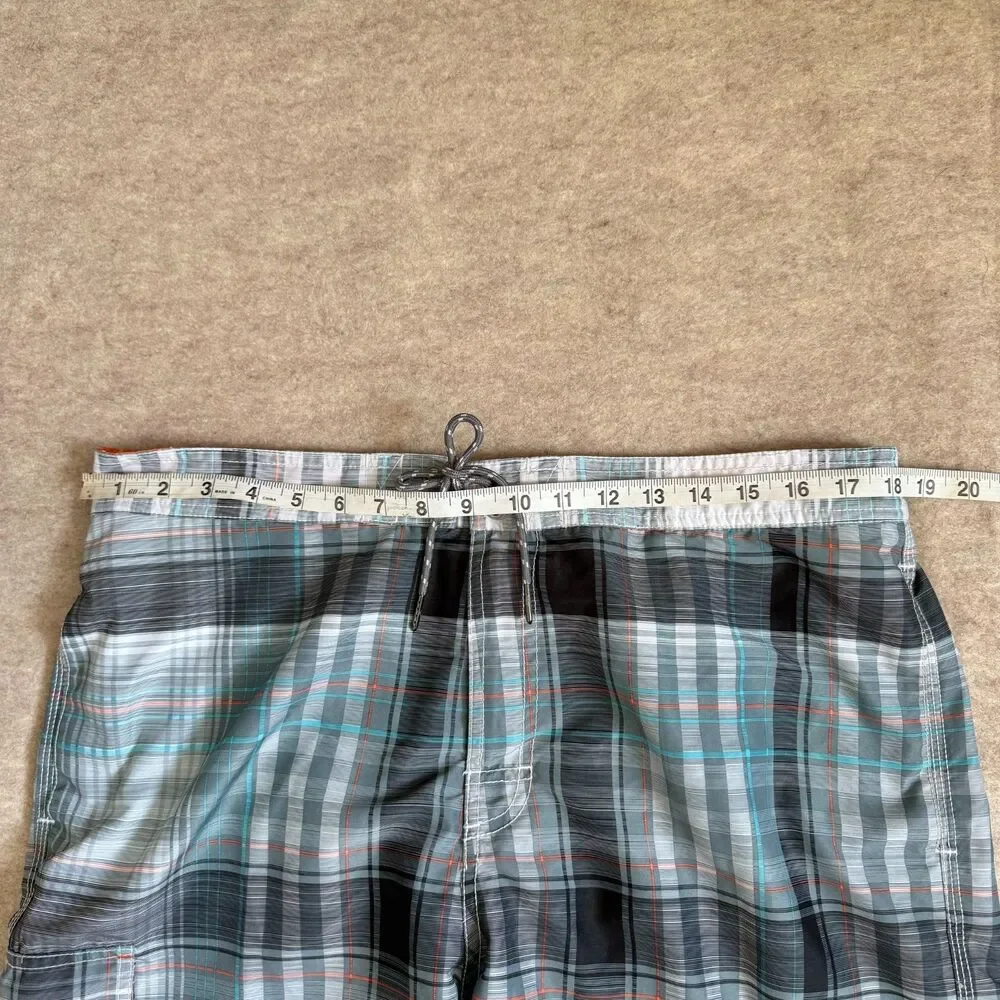 Tommy Bahama swim trunks mens L gray green plaid drawstring pocket lined beach